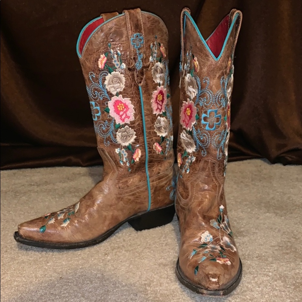 Cavender Boots